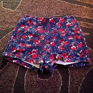 Hollister Floral Shorts S